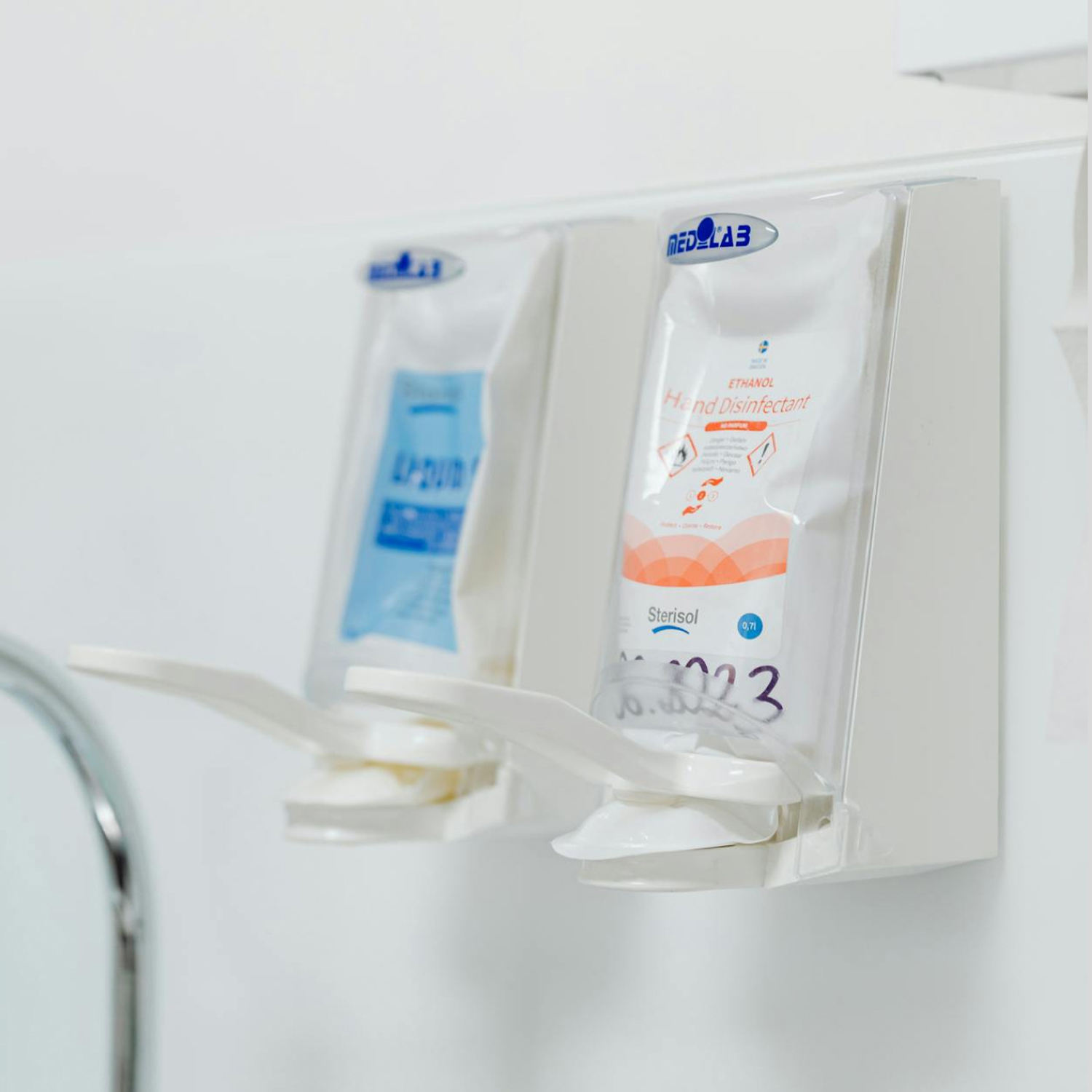 LSMSolutions desinfection et hygiene distributeurs